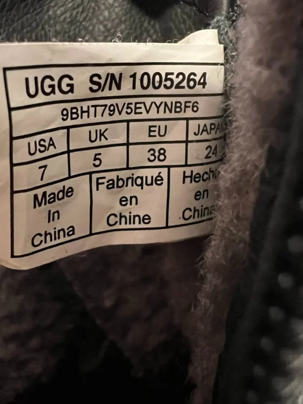 UGG boots Kesey size 7 waterproof leather black gray wool waterproof lace zip up